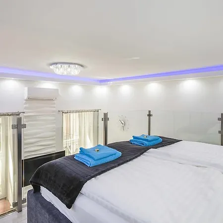 Central Studio Apartment